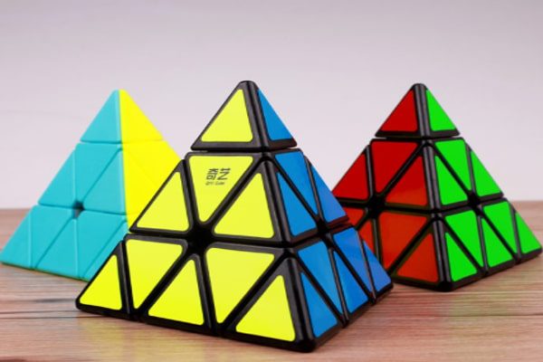 Rubik tam giác là gì?